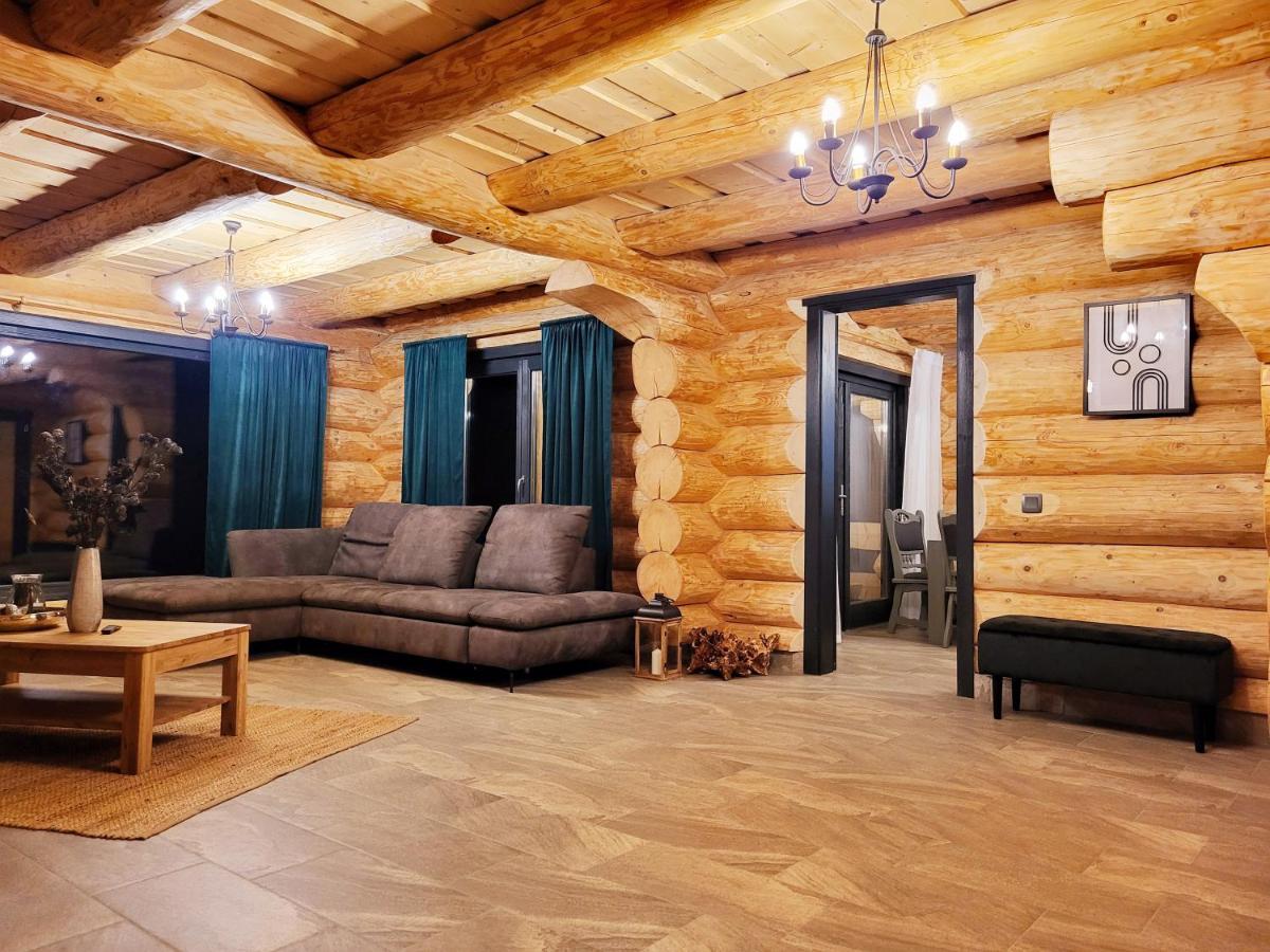 Harghita Log Houses Izvoare  Exterior foto